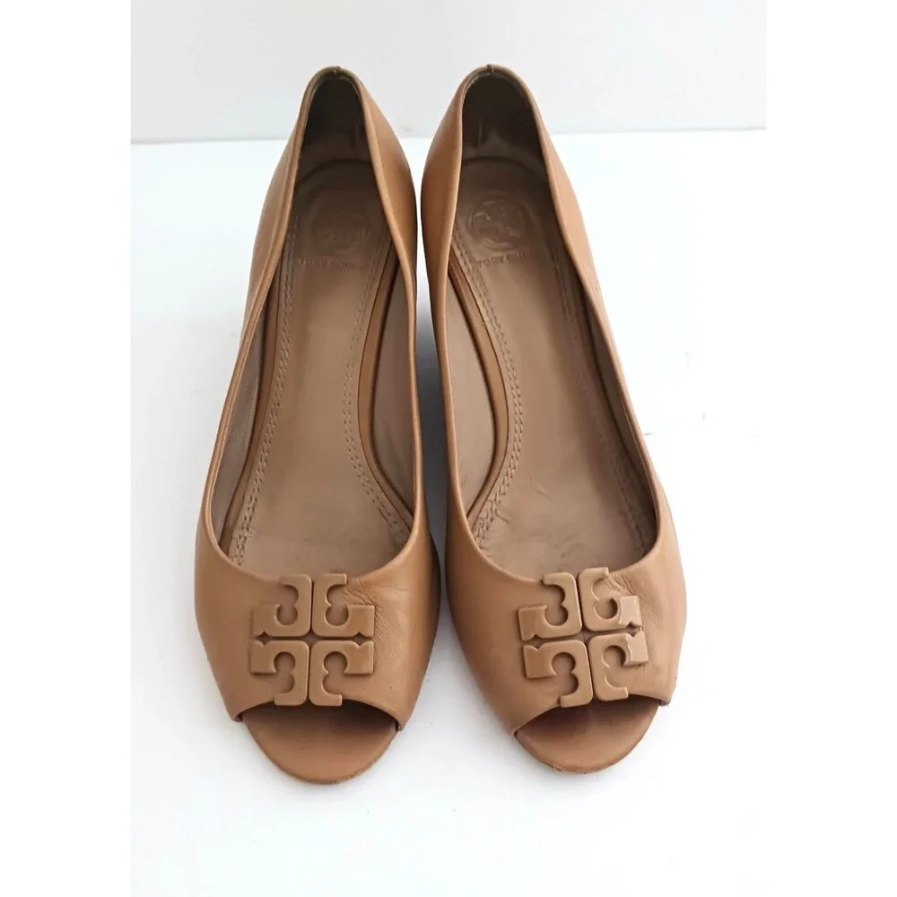 Tory Burch Lowell Peep Toe Wedge Camel Tan Leaher Stacked Wood Heel Dustbag 7.5M